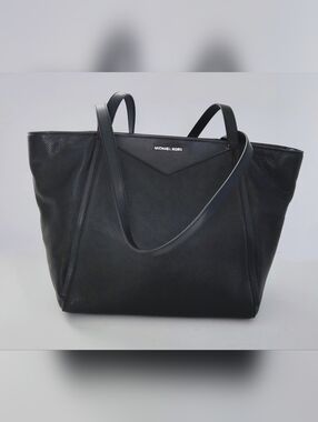 Michael Kors Soft Black Leather Tote Bag. Pre-owned. Excellent Condition.